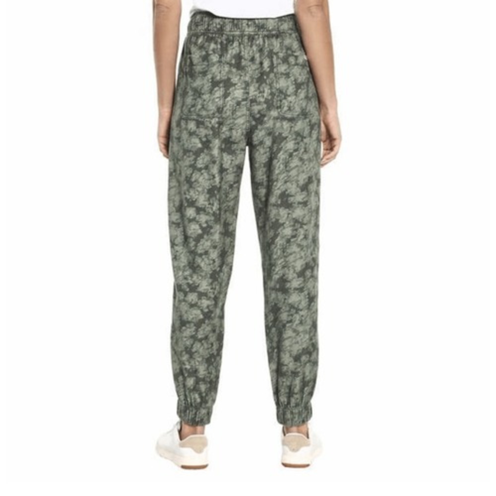 ORVIS Jogger Pants Women XL Green Digital Camo Tencel Lyocell Relaxed Travel NWT - Picture 2 of 12